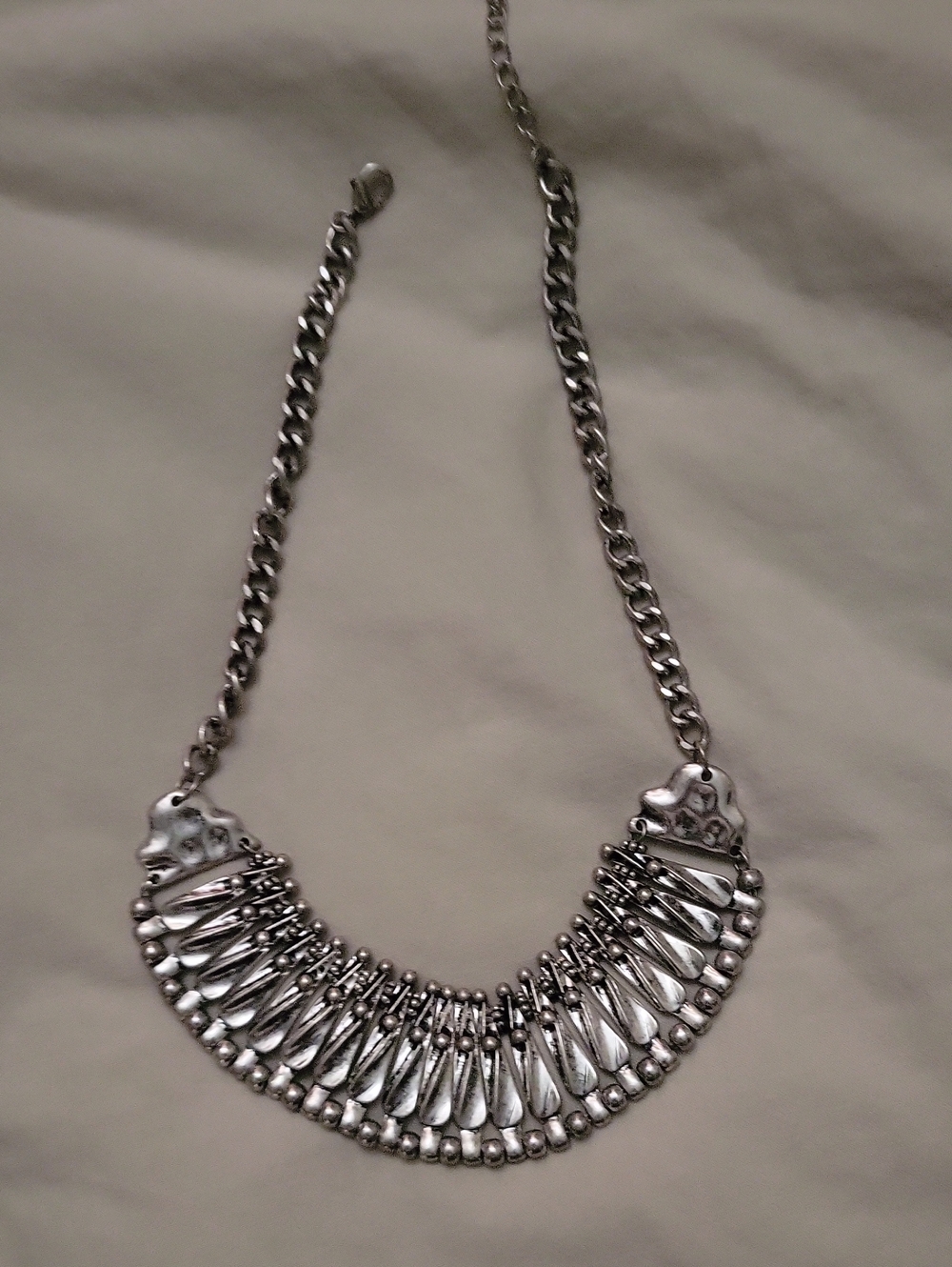 H&M Silver Layered Teardrop Collar Necklace